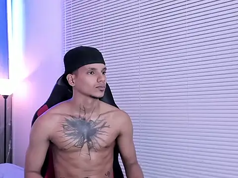 Chat +18 de kai_storm77 ao vivo