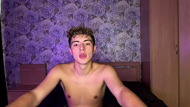 AlfredSweet Live XXX-chat