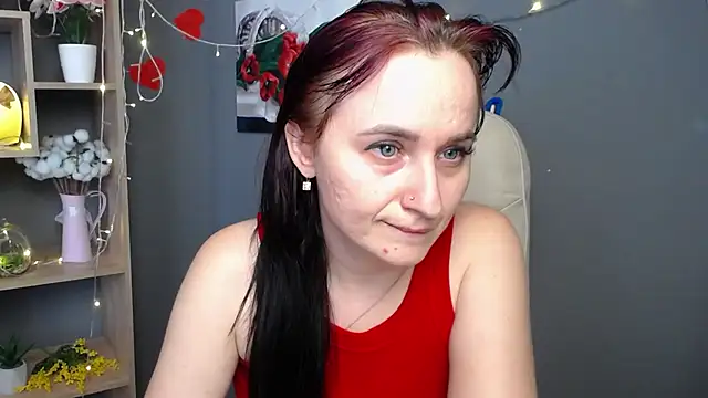 NinaFlawlees Chat XXX in diretta