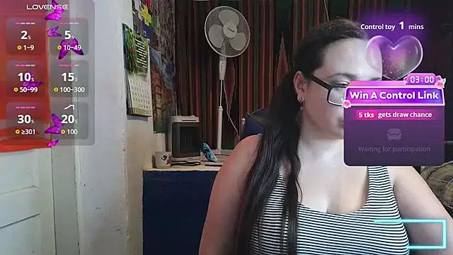Cora_Maro élő XXX-chatje
