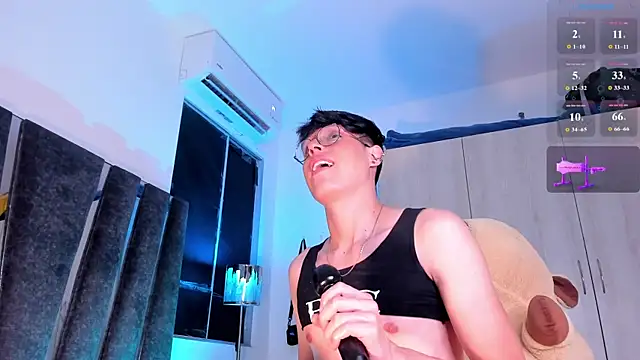AdrianRushx: απευθείας συνομιλία ΧΧΧ