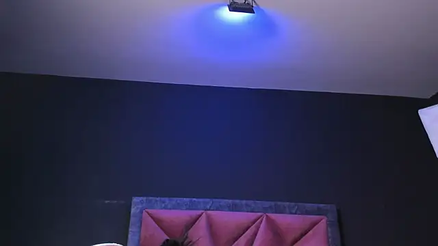 Chat XXX en directo de Amy_whittee