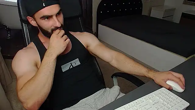 MicahLane Adlı Modelin Canlı XXX Sohbeti