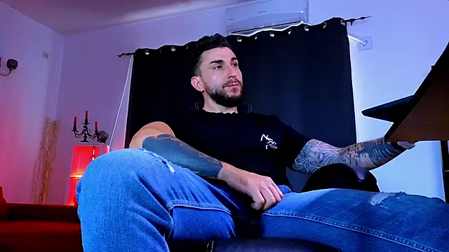 MightyAaron66 Live XXX-Chat