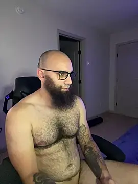צ'אט XXX בשידור חי של MastaWolfy