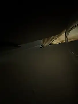 XXX chat uživo modela MeladoDiMel