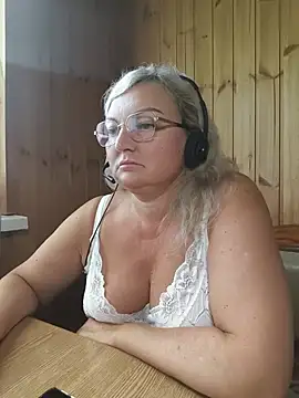 White-Chocolatte's Live XXX Chat
