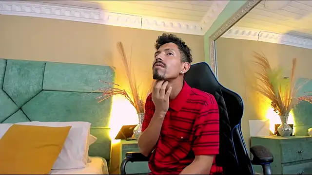 Chat XXX ao vivo de NoaahTylor