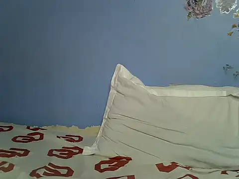 Queen_slim2 élő XXX-chatje