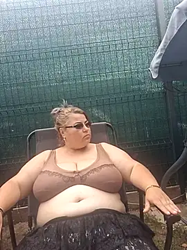 nikoleadina Adlı Modelin Canlı XXX Sohbeti