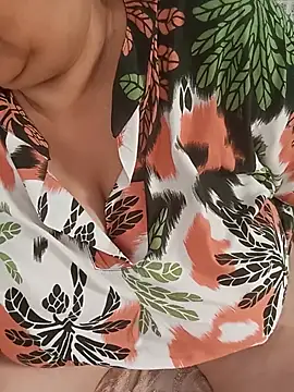 Chat +18 de Natashaarabe ao vivo