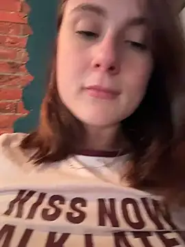 Онлайн чат XXX Dina_Tease
