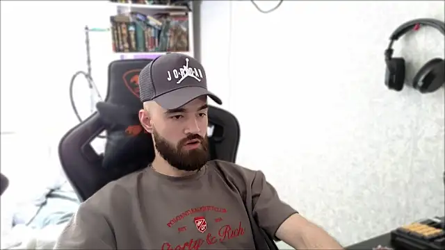 _Serious_Man Live XXX-Chat