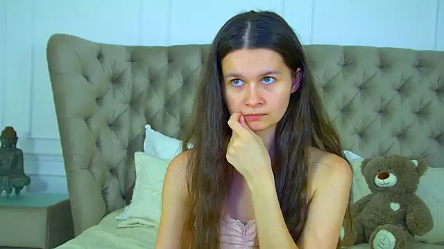 XXX chat uživo modela JuliettaTiffani