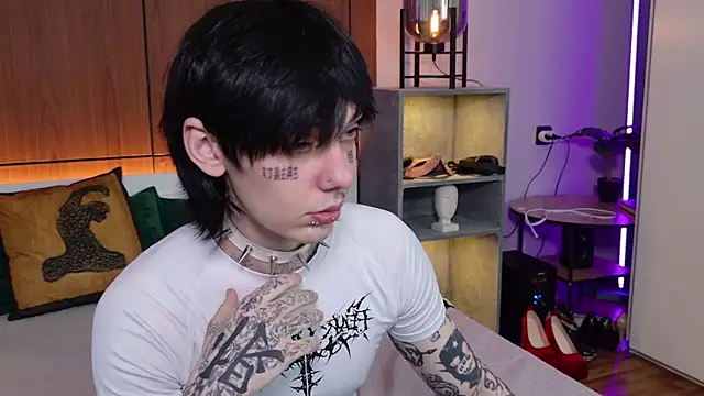 AmberCore live XXX chat