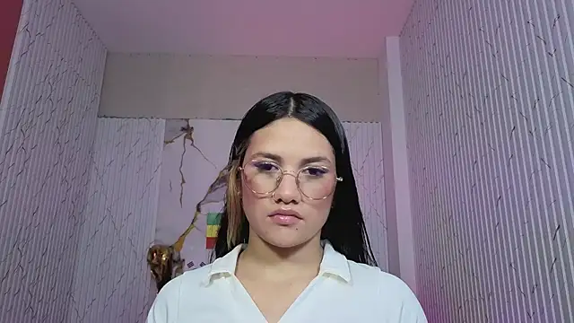 Chiara_tay's Live XXX Chat