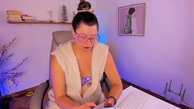 Živý XXX chat Chanelll_Taylorr_