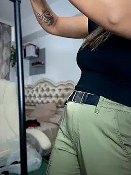 HotXMom_n Live XXX chat