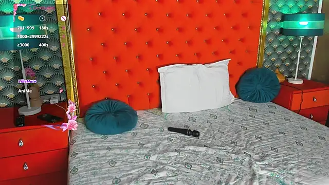 VallerieJones' Live XXX Chat