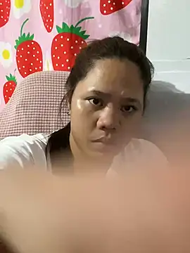 -CLARAMommy-'s Live XXX Chat