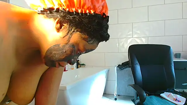 MIAMI9n Live XXX chat