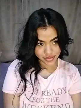 Bicky_24's Live XXX Chat