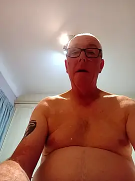 Chat XXX en directo de Saintbull68