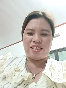 -Yeyi- Chat XXX live