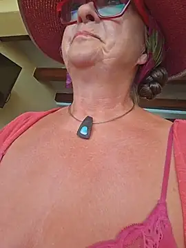Hot-Muci Live XXX-chat