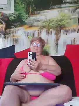 QueenPammy1 Live XXX-Chat