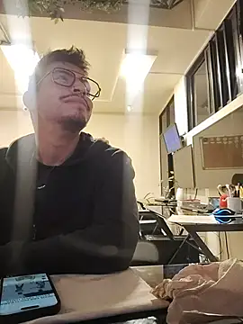 Czat XXX na żywo – Juann-cock