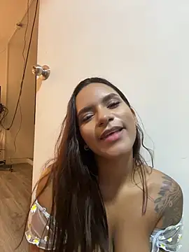 amara_wet04's Live XXX Chat