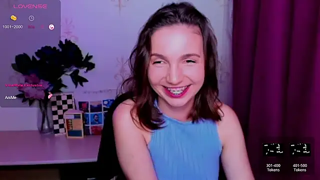 Chat XXX Live KindHazelHere_