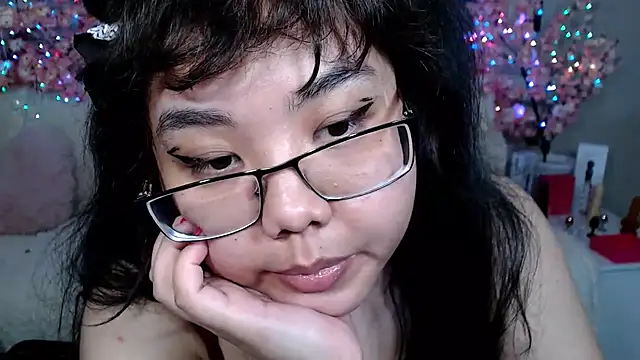 Chat +18 de Moertomlly ao vivo