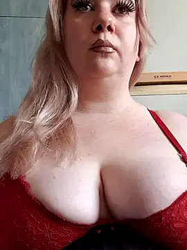 Missy_DM Adlı Modelin Canlı XXX Sohbeti