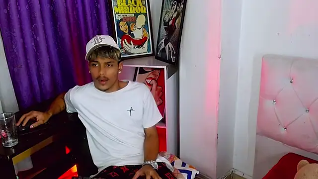 Angel_foxc13's Live XXX Chat