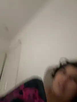 Chat +18 de Yasminebbyxx ao vivo