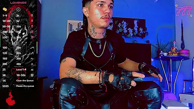 Онлайн чат XXX HannibalLester