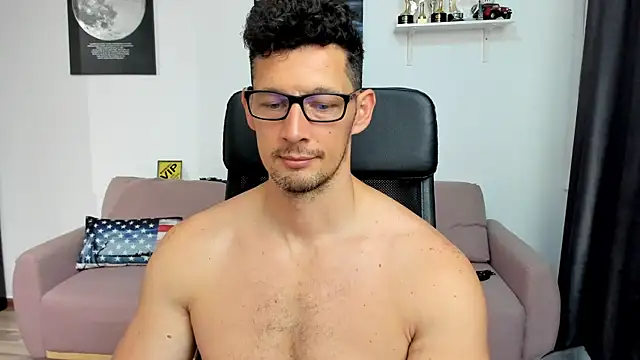 BrutusK08 Chat XXX in diretta