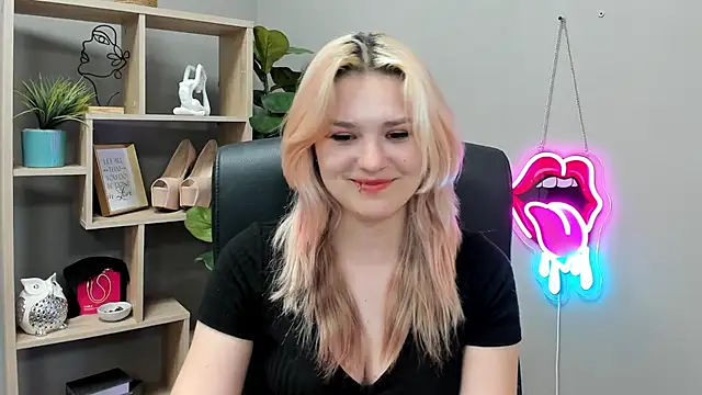 Онлайн чат XXX SweetLilyxo
