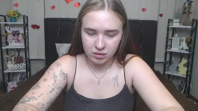 LauraHlot's Live XXX Chat
