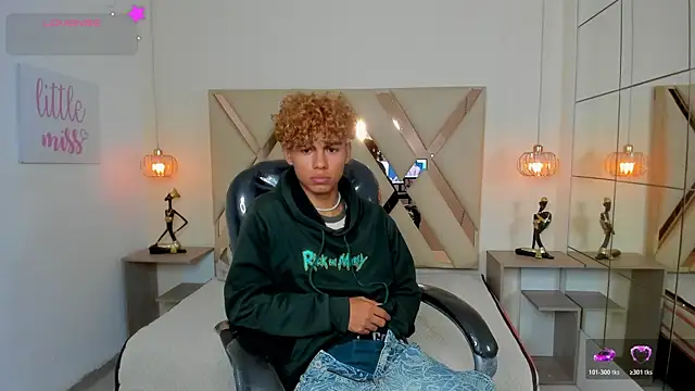 Anyelo_Twinkn Live XXX chat