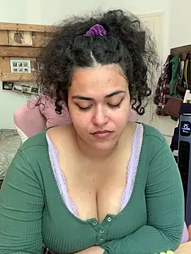 Chat XXX en directo de Curvydesifromgermany