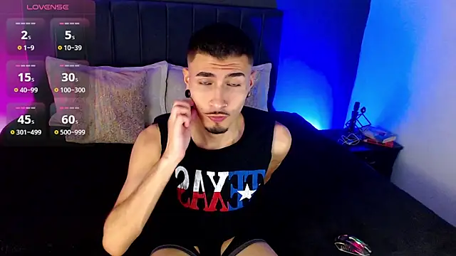 Toyboy_richard Live XXX-chat