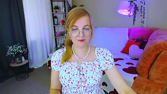 YourUniverser's Live XXX Chat