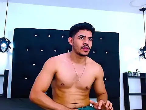 Živý XXX chat Dannesh_