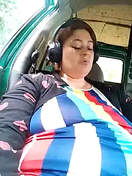 Flacara100's Live XXX Chat