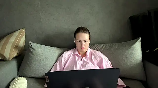 Four_Our Chat XXX live