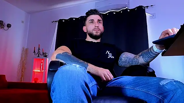 Chat XXX Live MightyAaron66