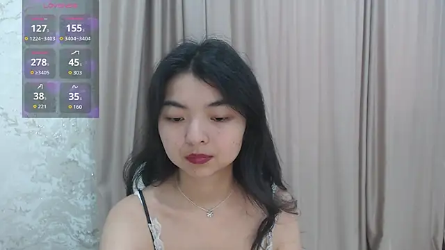 Chat +18 de Shy_Kira ao vivo